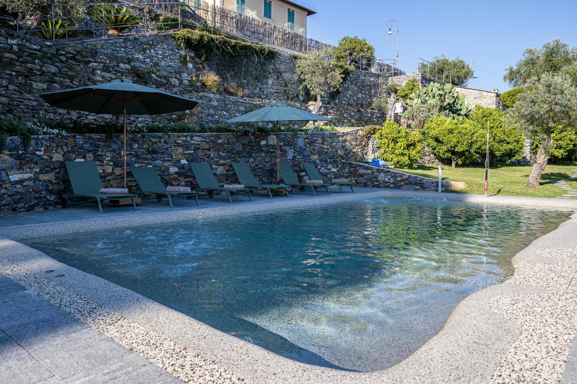 La Casa Gialla Relax In Collina Con Piscina サンタ・マルゲリータ・リグレ エクステリア 写真