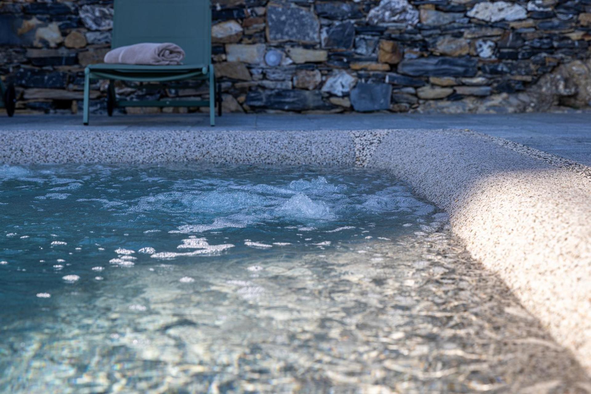 La Casa Gialla Relax In Collina Con Piscina サンタ・マルゲリータ・リグレ エクステリア 写真