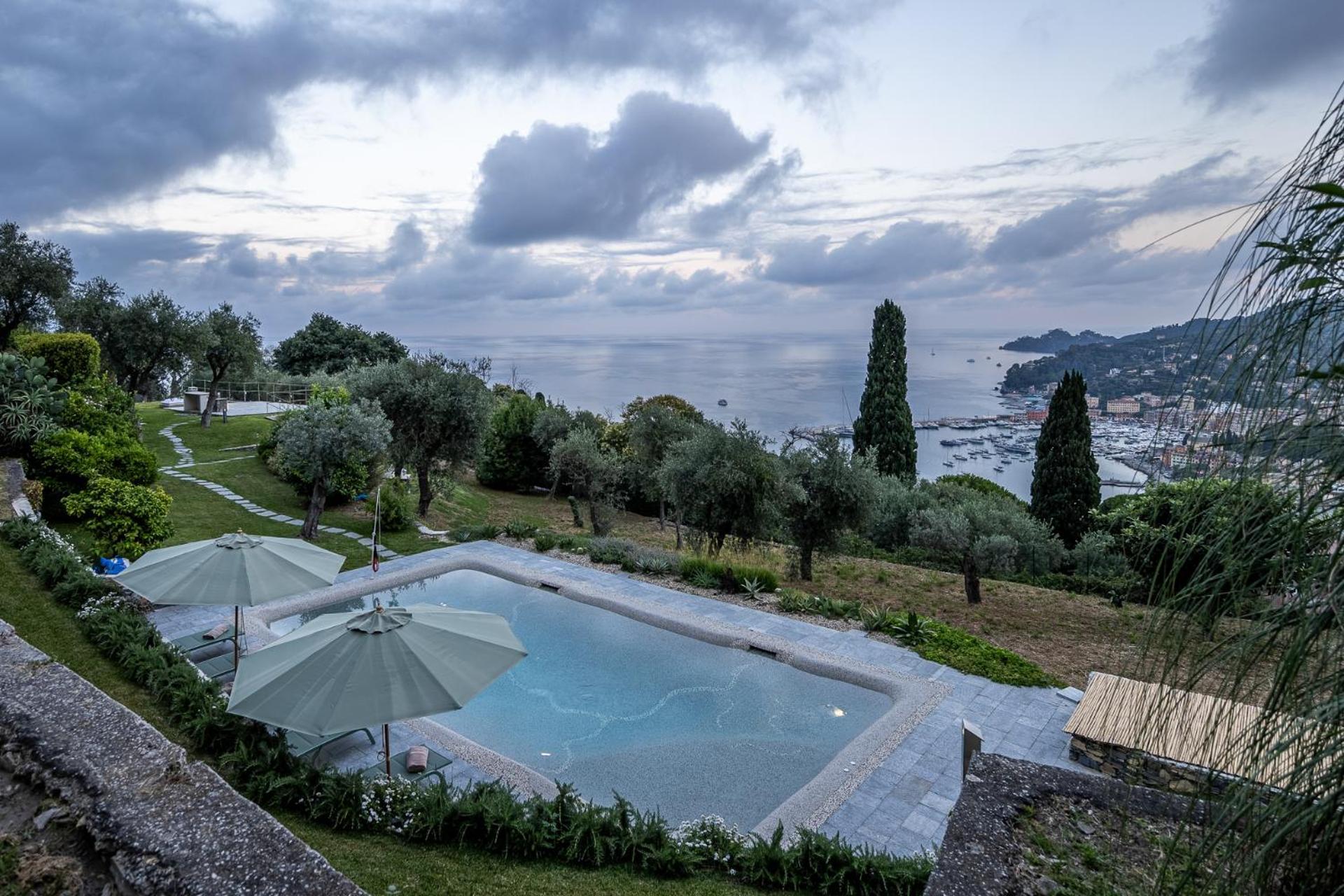La Casa Gialla Relax In Collina Con Piscina サンタ・マルゲリータ・リグレ エクステリア 写真